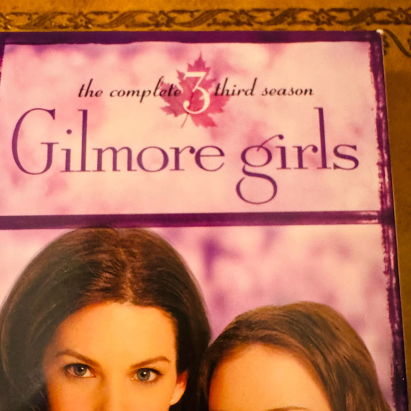 Gilmore Girls The Complete Third Season DVD Set 6 CD Discs Lorelai Rory Snookie - Picture 2 of 11